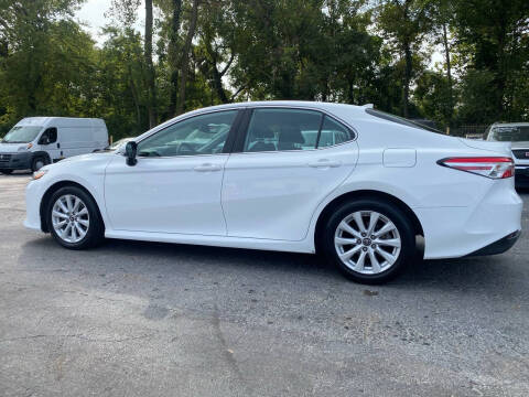 2019 Toyota Camry for sale at CHAD AUTO SALES in Saint Louis MO