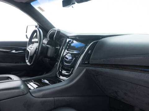 2017 Cadillac Escalade Platinum