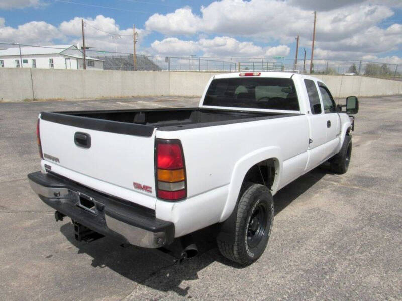 2005 GMC Sierra 2500HD