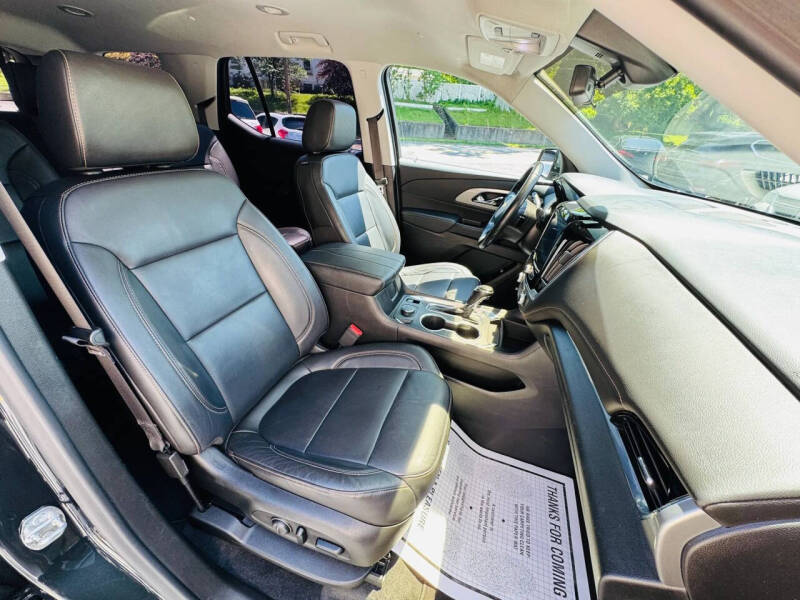 2020 Chevrolet Traverse LT Leather