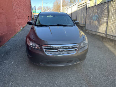 2011 Ford Taurus SEL