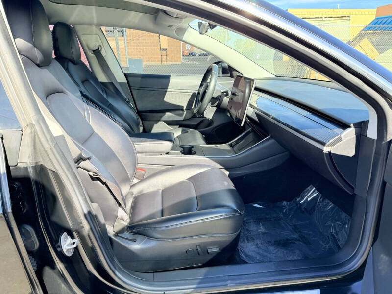 2018 Tesla Model 3 Long Range photo 16