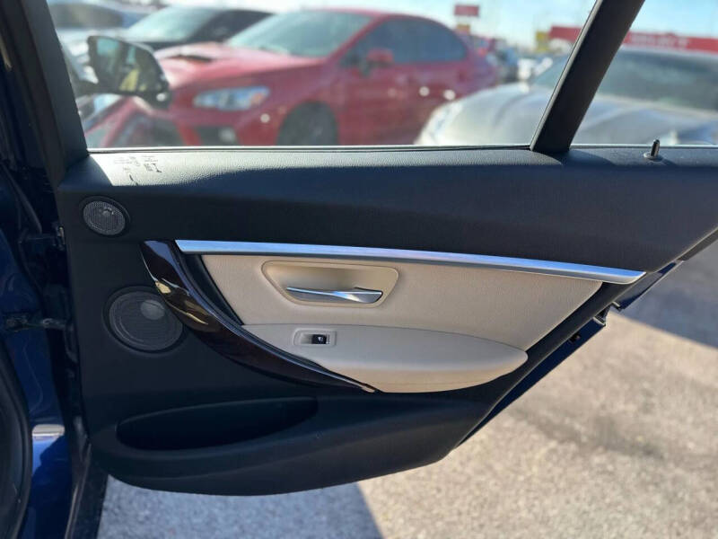 2017 BMW 3 Series 330e iPerformance