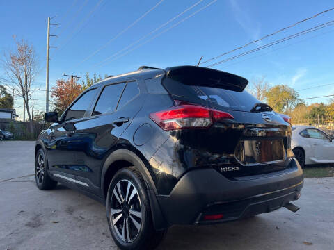 2018 Nissan Kicks SR