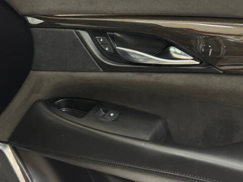 2020 Cadillac Escalade Platinum