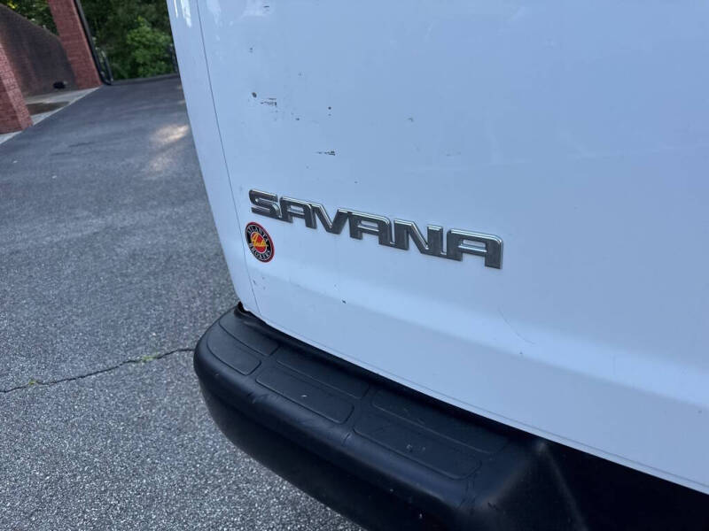 2018 GMC Savana 2500