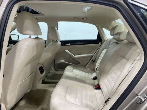 2015 Volkswagen Passat 2.0L TDI SEL Premium