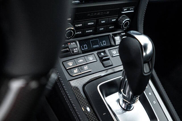 2025 Porsche 718 Cayman