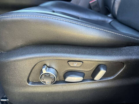 2022 Cadillac XT4 Premium Luxury