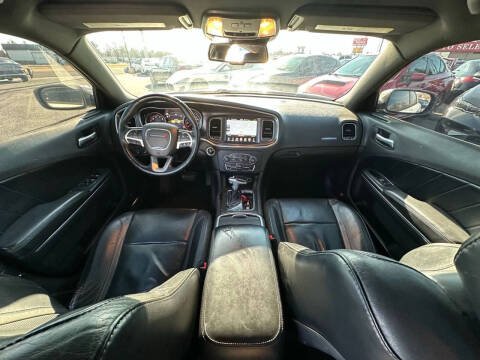 2015 Dodge Charger SXT