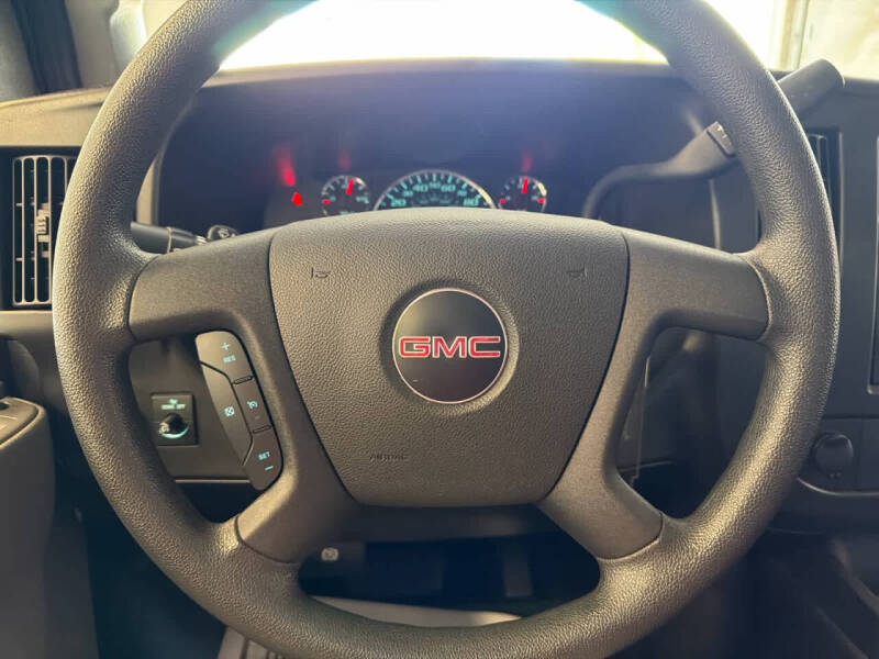 2024 GMC Savana 2500