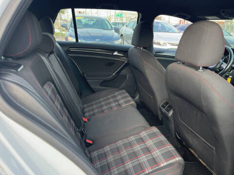 2015 Volkswagen Golf GTI S