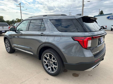 2025 Ford Explorer Platinum