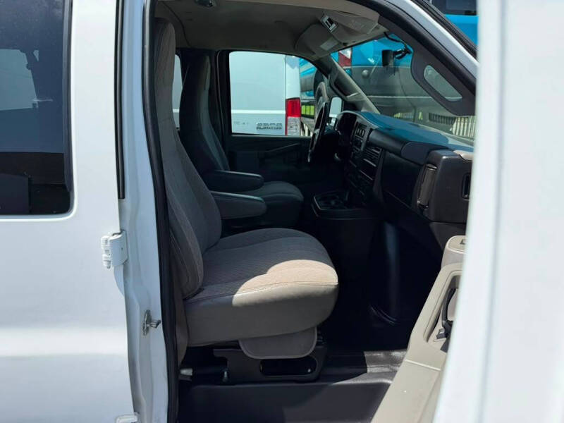 2016 Chevrolet Express LS 2500