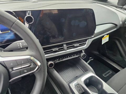 2026 Chevrolet Equinox EV LT 1