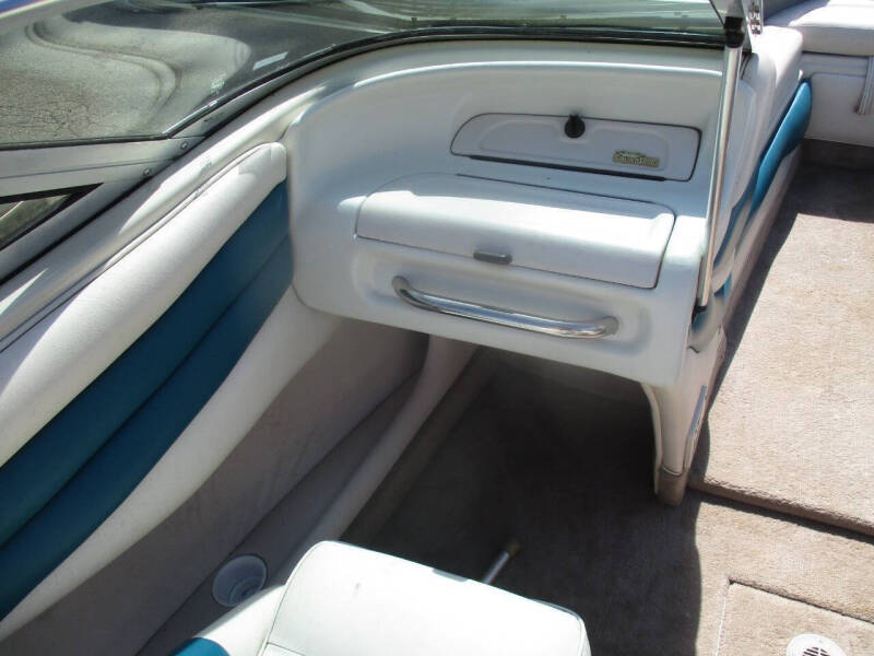 1983 Crownline 202BR