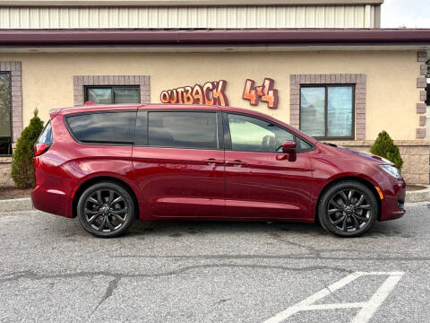 2018 Chrysler Pacifica Touring Plus