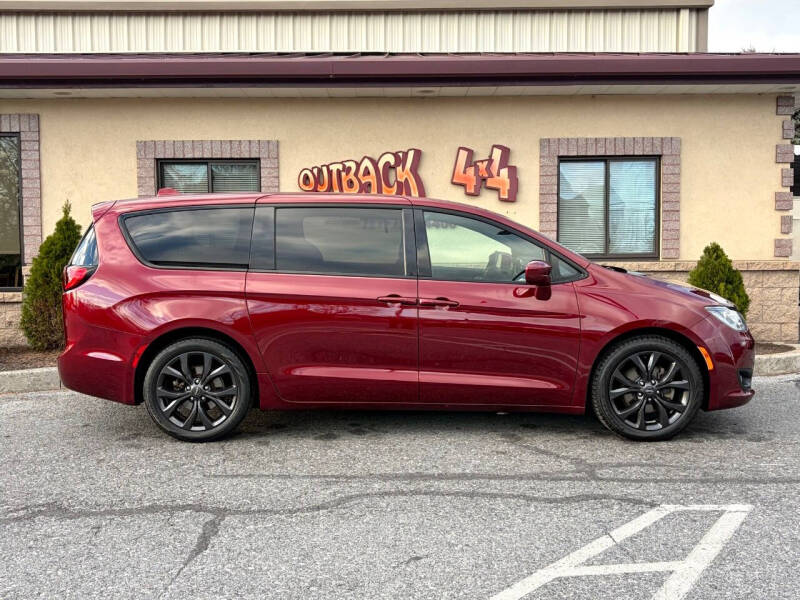 2018 Chrysler Pacifica Touring Plus