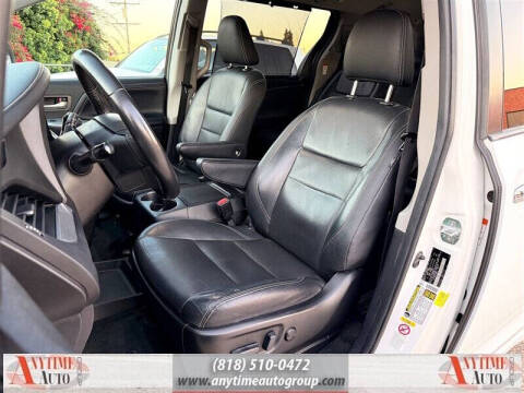 2018 Toyota Sienna SE 8-Passenger