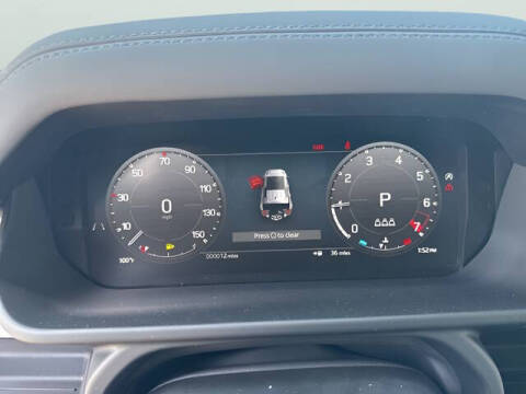 2025 Land Rover Defender 110 P300 S