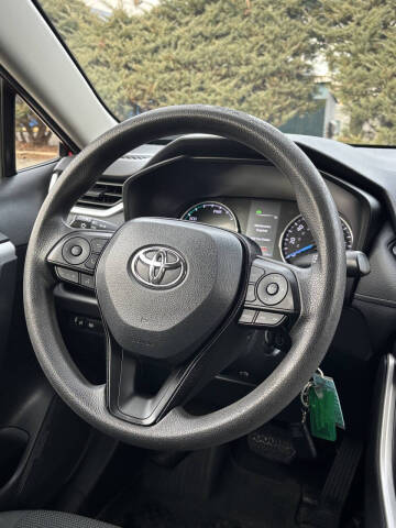 2021 Toyota RAV4 Hybrid LE