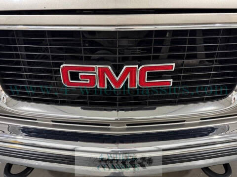 1999 GMC Suburban