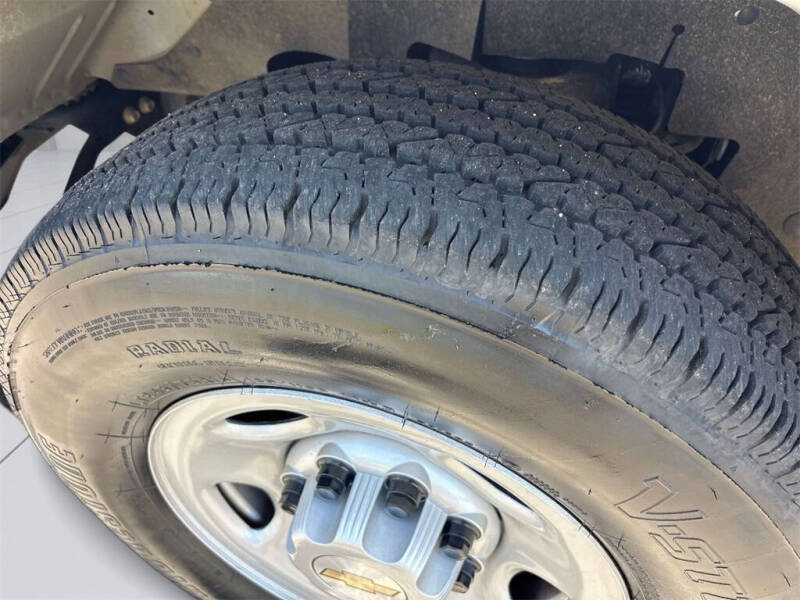 2024 Chevrolet Express 2500