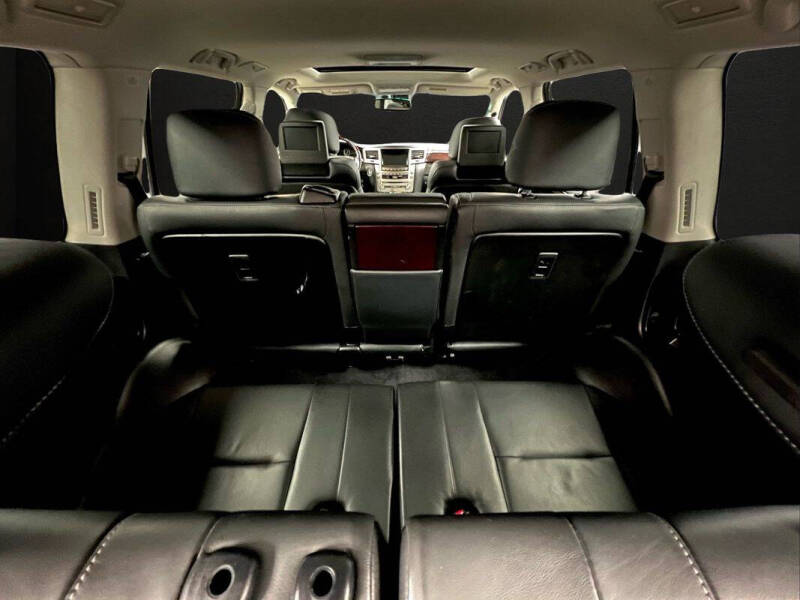 2015 Lexus LX 570