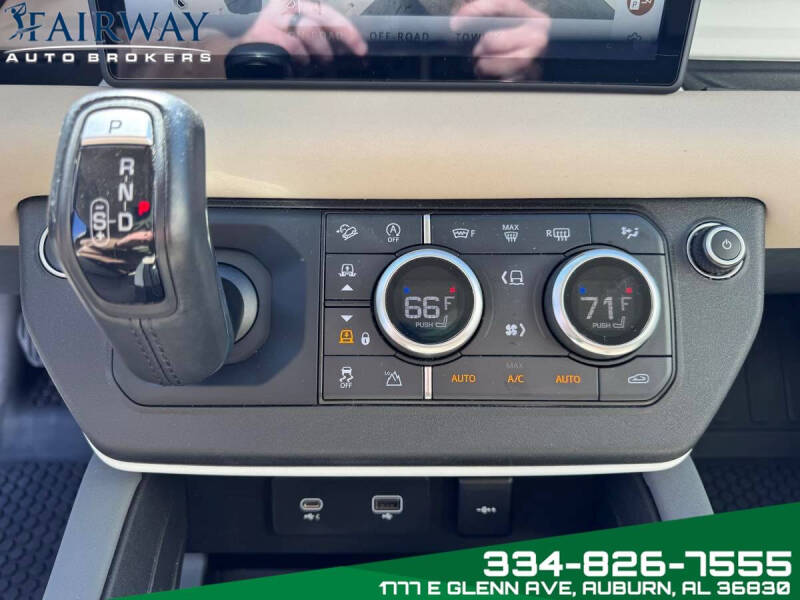 2023 Land Rover Defender 110 SE