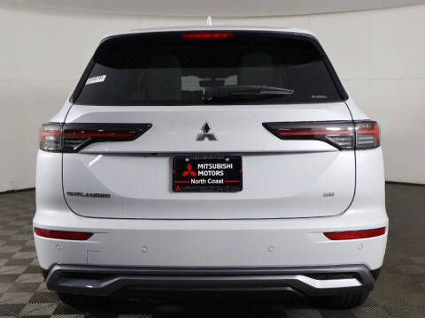 2025 Mitsubishi Outlander SE