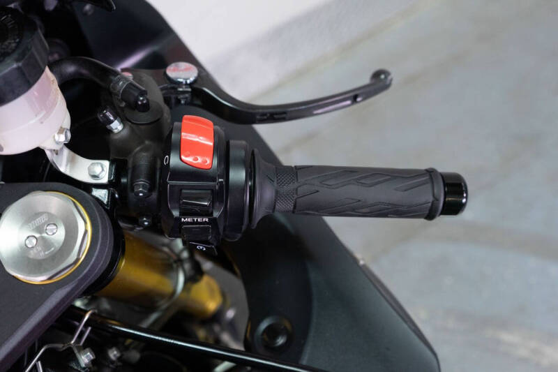 2016 Suzuki GSX-R750