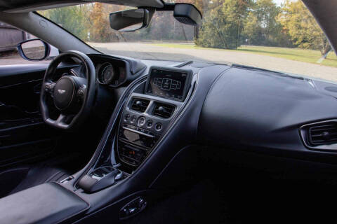 2019 Aston Martin DB11 AMR