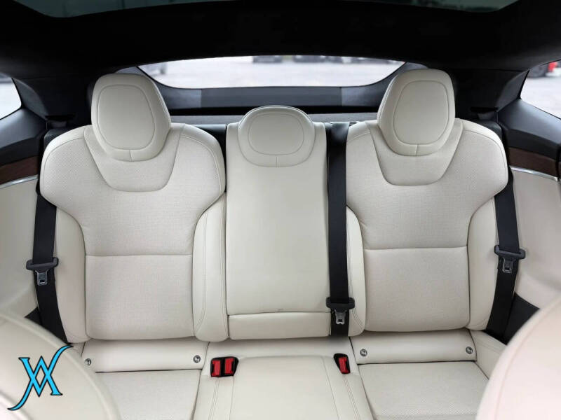 2022 Tesla Model S