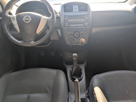 2016 Nissan Versa 1.6 S