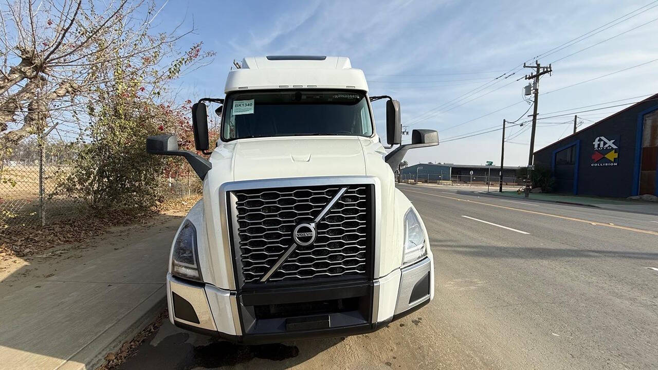 2023 VOLVO VNL 860 SLEEPER for sale at KING TRUCK TRAILER SALES in Bakersfield, CA