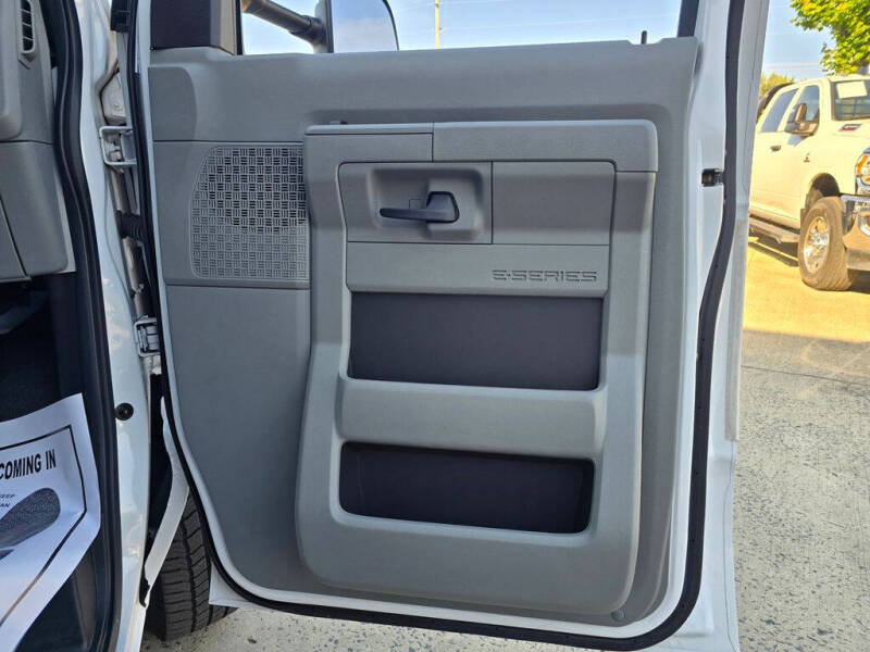 2023 Ford E-Series