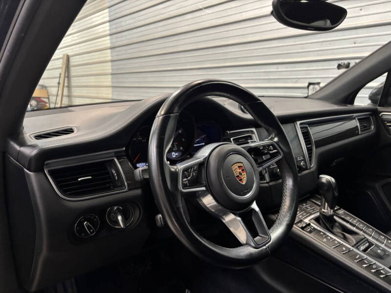 2018 Porsche Macan GTS
