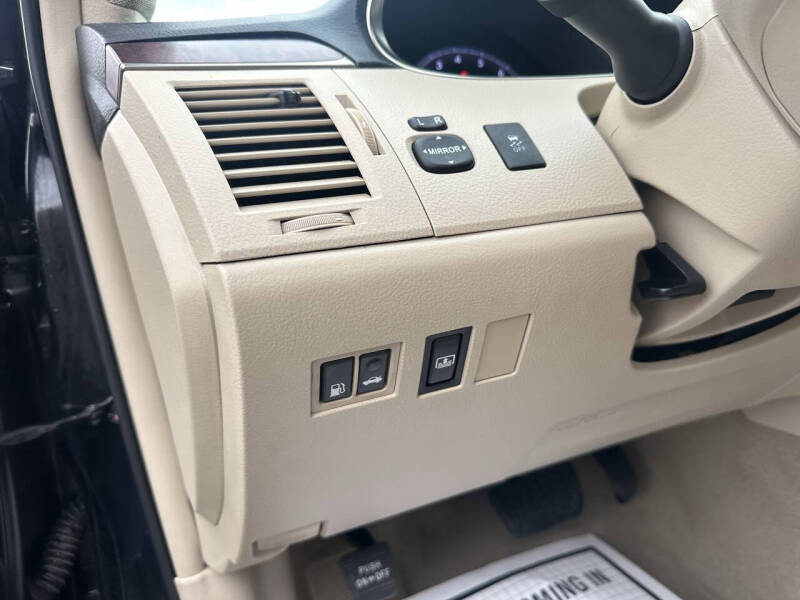 2011 Toyota Avalon Limited