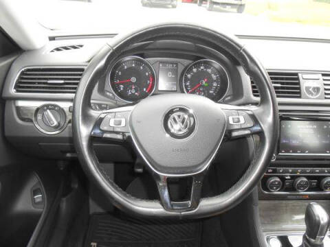 2017 Volkswagen Passat 1.8T SE