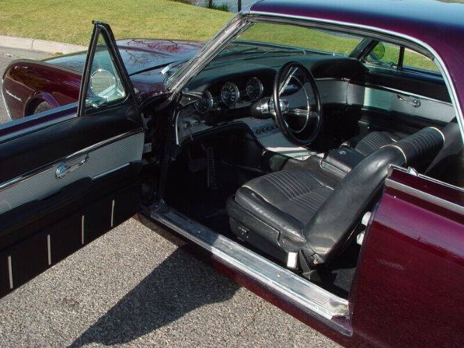 1962 Ford Thunderbird