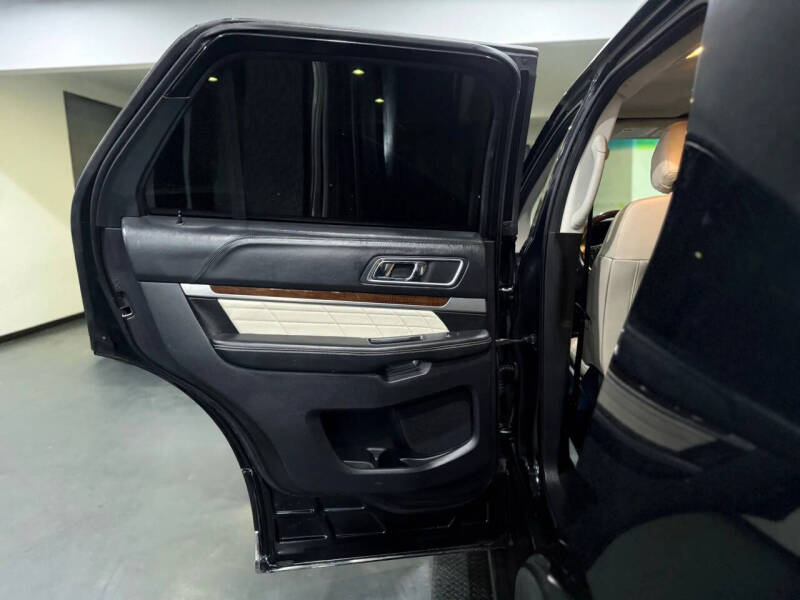 2016 Ford Explorer Platinum