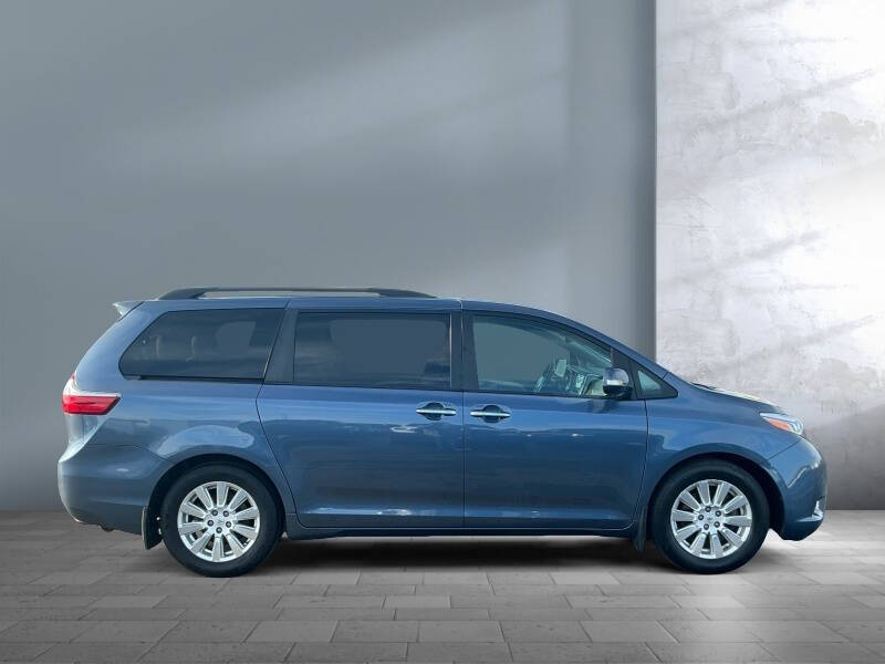2017 Toyota Sienna