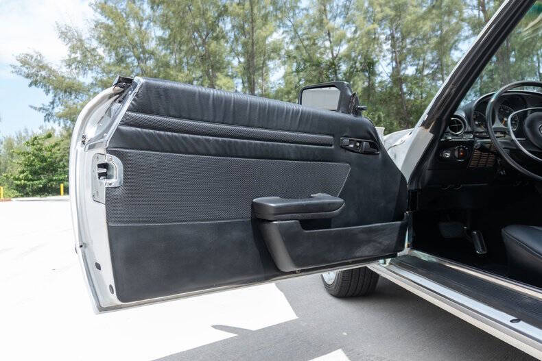 1977 Mercedes-Benz 450-Class