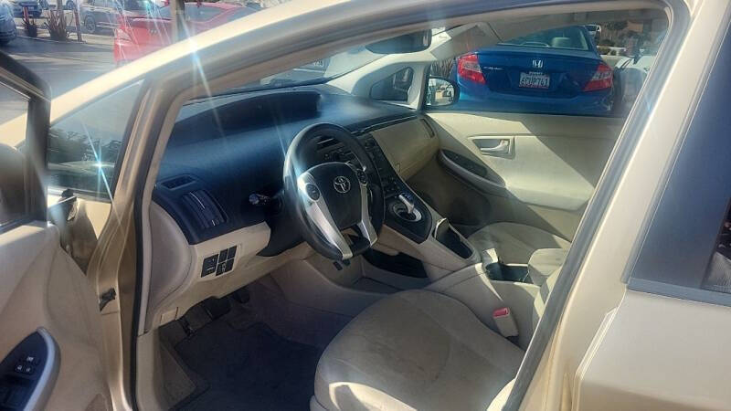 2010 Toyota Prius I