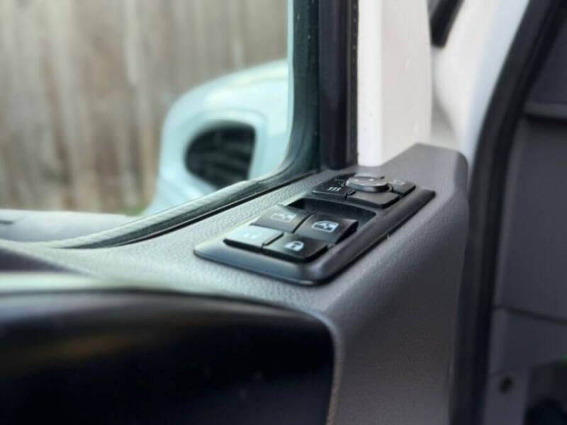2020 International MV607