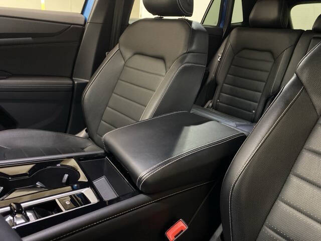 2024 Volkswagen Atlas Cross Sport SEL 4Motion