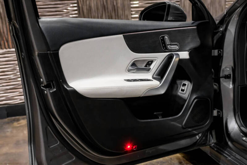 2019 Mercedes-Benz A-Class A 220