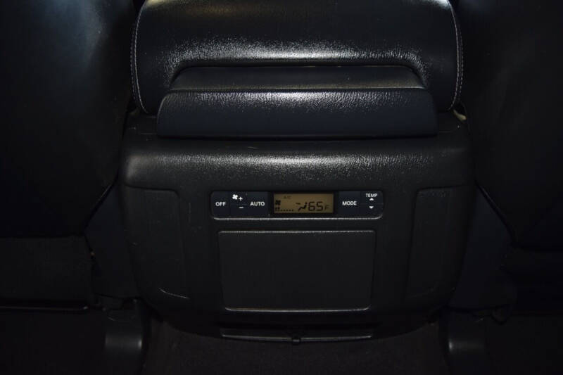 2017 Infiniti QX80 Signature Edition