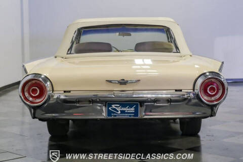 1962 Ford Thunderbird