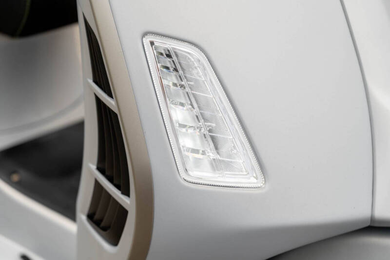 2023 Vespa 300